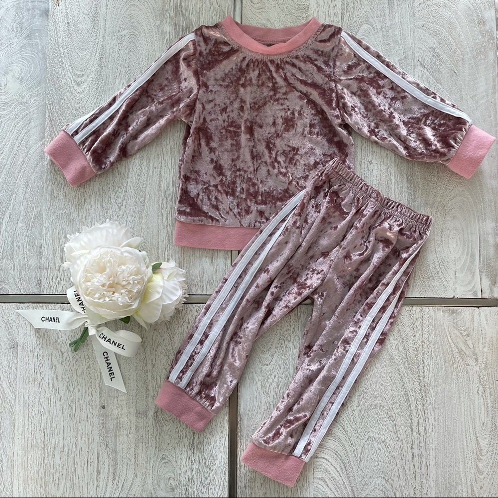 Babygirl Outfit 🎀 - Picture 2 of 2